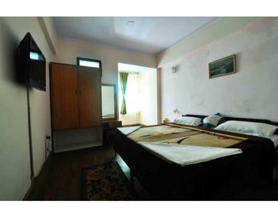 Anamika Hotel Nainital Bagian luar foto