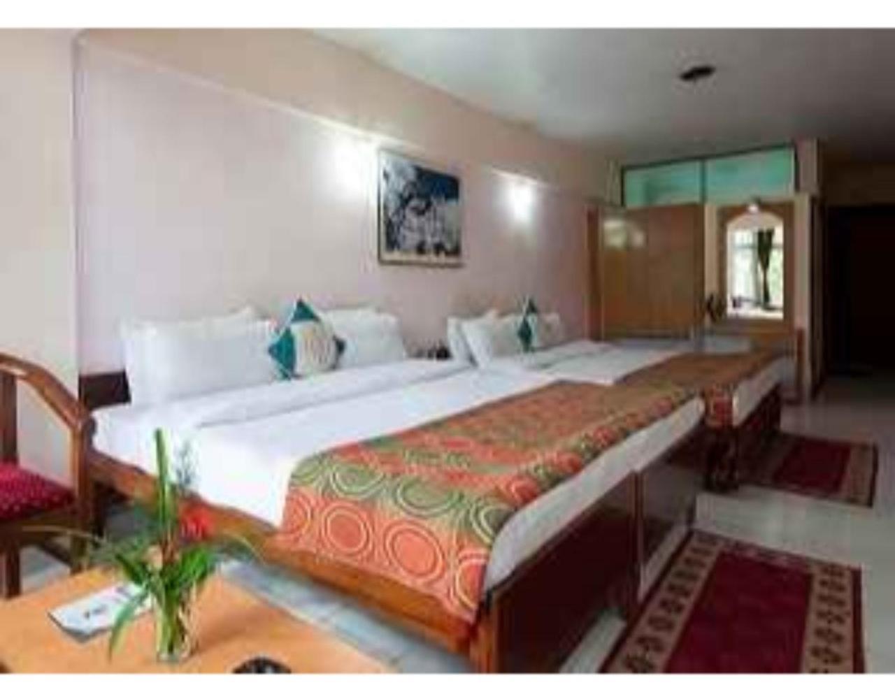 Anamika Hotel Nainital Bagian luar foto